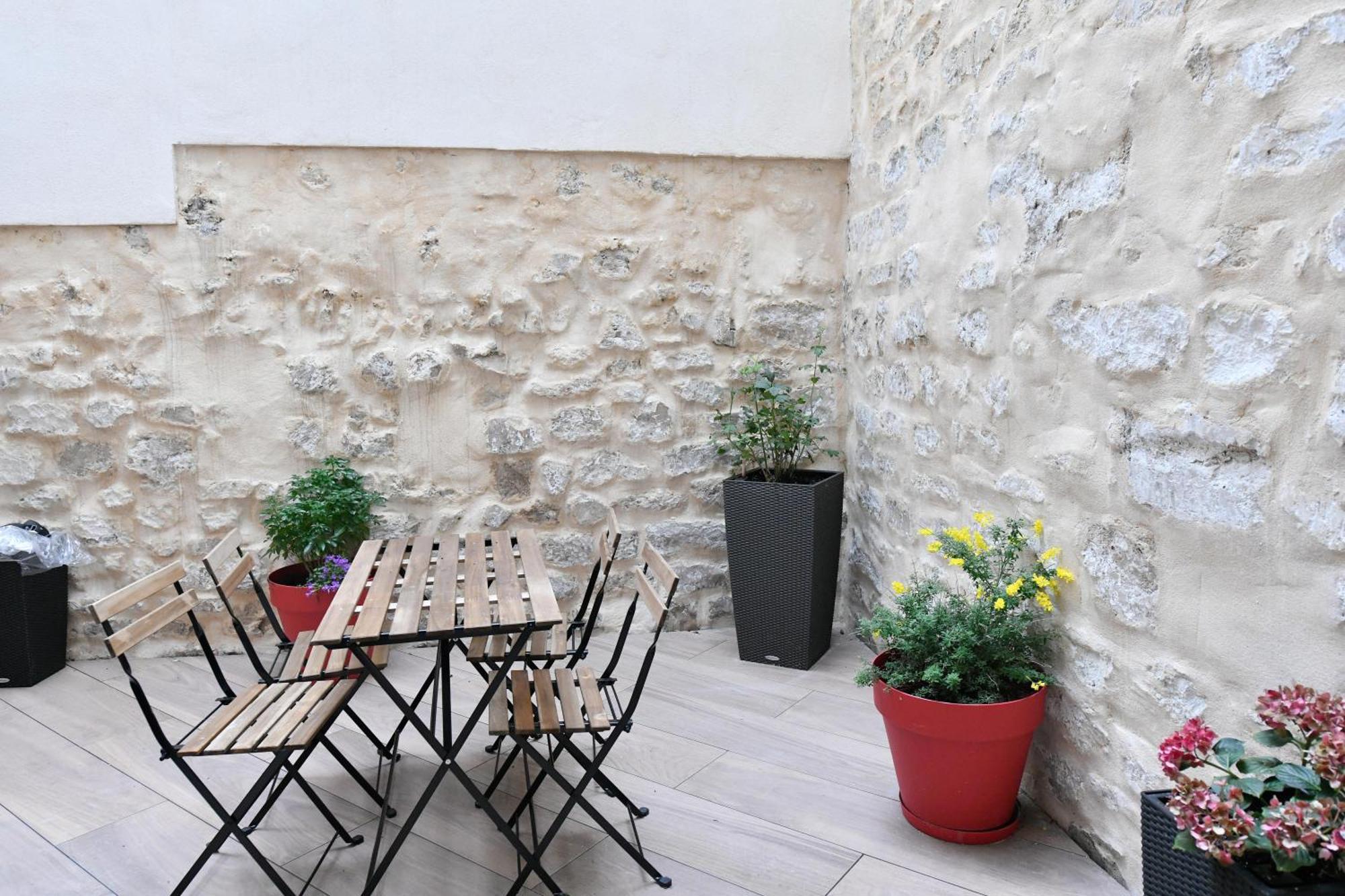 Parking Gratuit - Montmartre Charme & Patio Prive - Sacre-Coeur Metro Anvers Paris Exterior photo